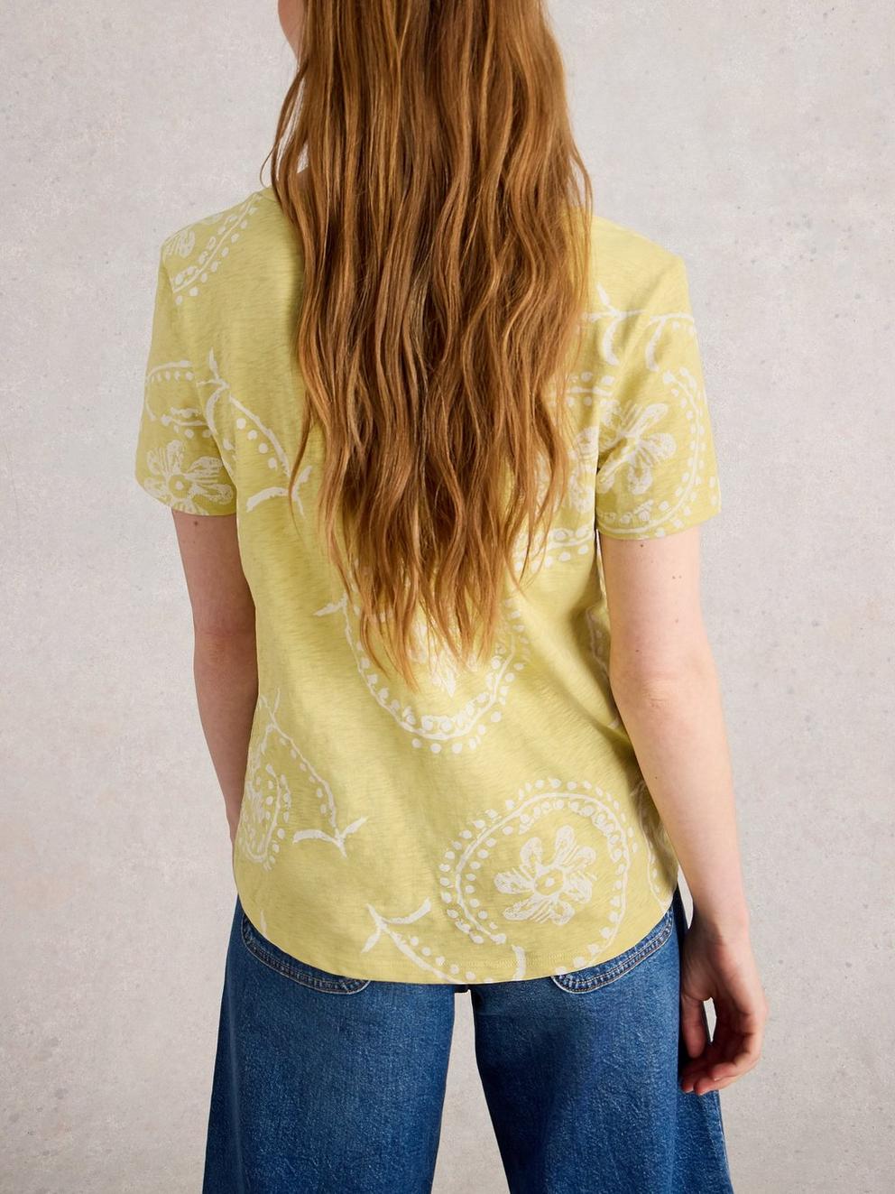 NADIA SWOOP NECK TEE in YELLOW MLT - MODEL BACK