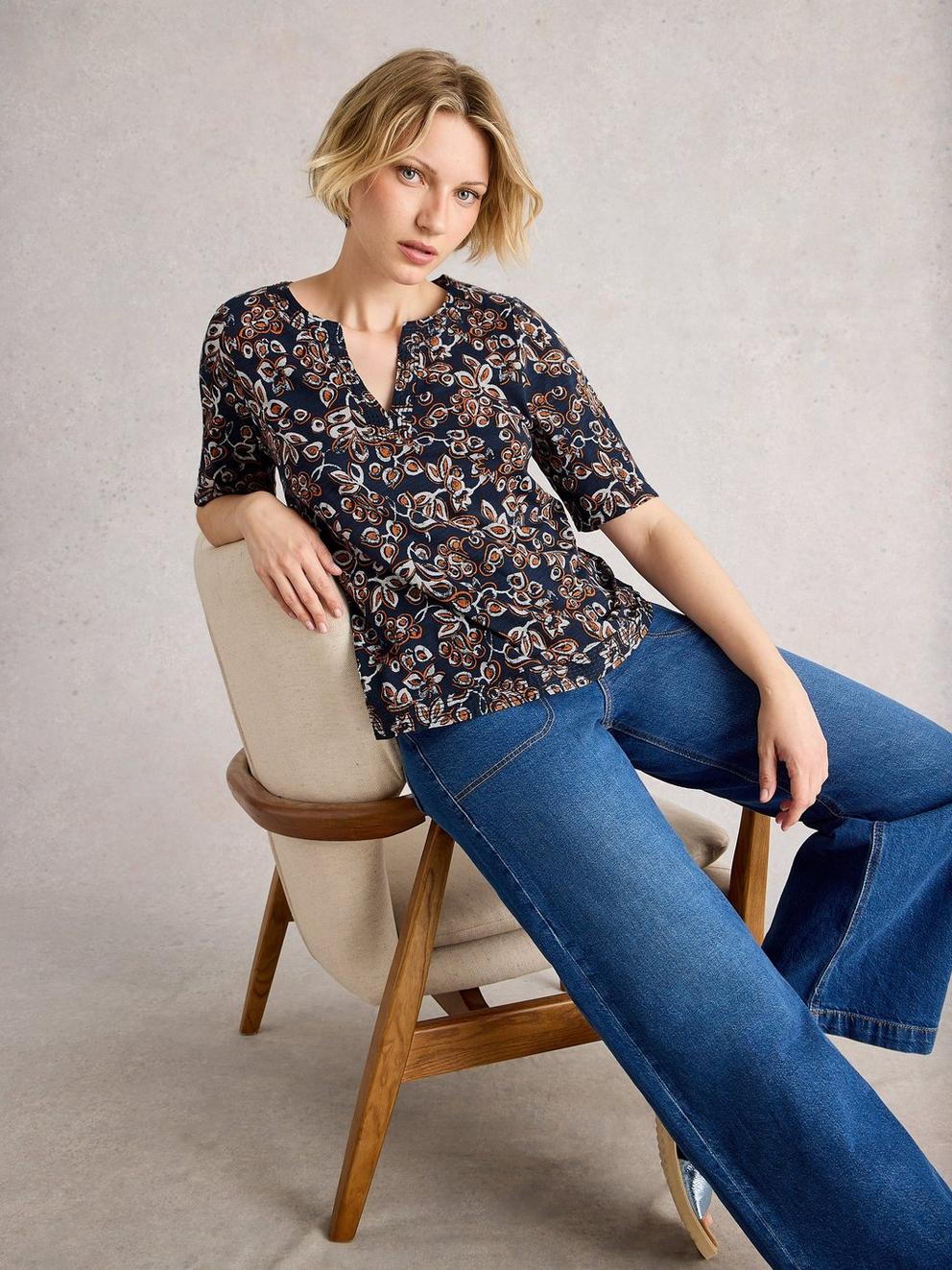 WEAVER NOTCH NECK TEE in NAVY PR - LIFESTYLE