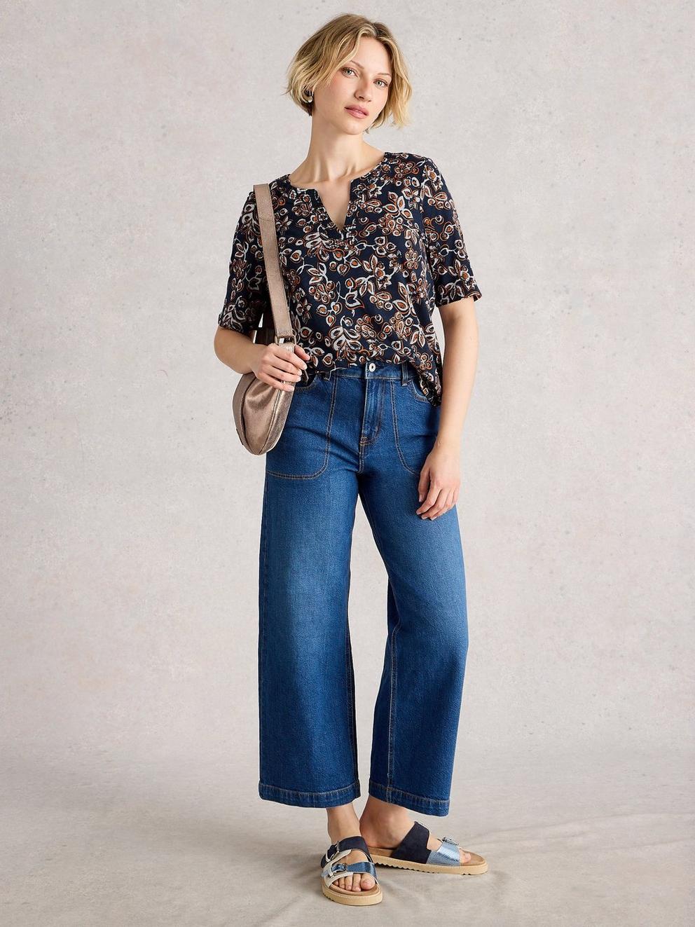 WEAVER NOTCH NECK TEE in NAVY PR - MODEL FRONT