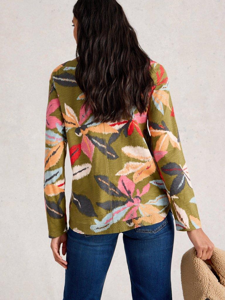 WEAVER LS TEE in KHAKI GRN - MODEL BACK