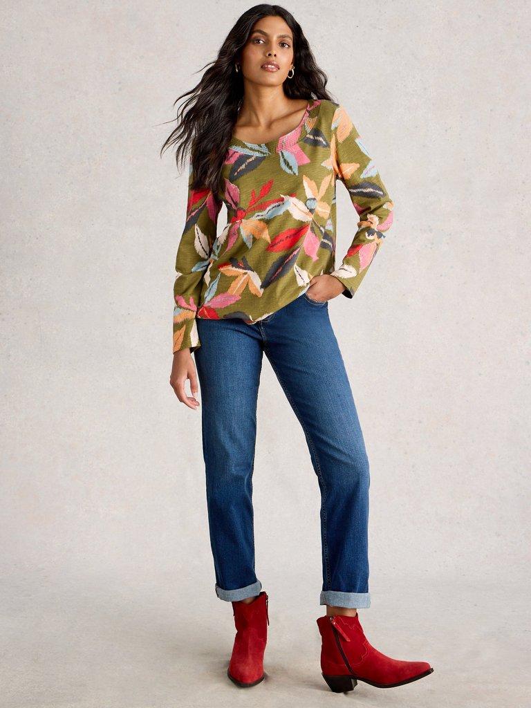 WEAVER LS TEE in KHAKI GRN - MODEL FRONT