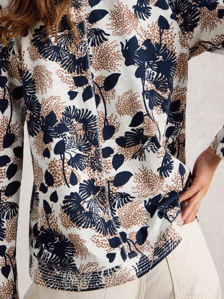 WEAVER LS TEE in NAT MLT - MODEL BACK