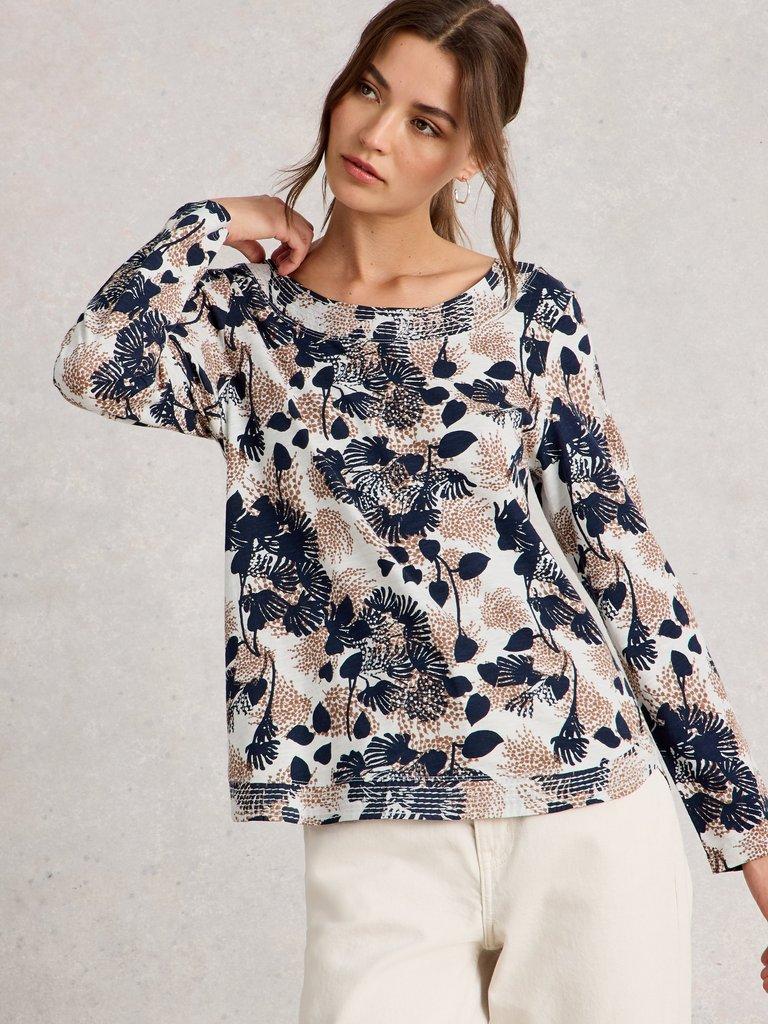 WEAVER LS TEE in NAT MLT - MODEL DETAIL