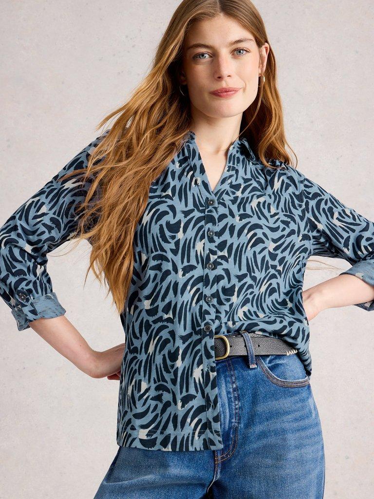 ANNIE JERSEY MID LENGTH SHIRT in BLUE PR - MODEL DETAIL
