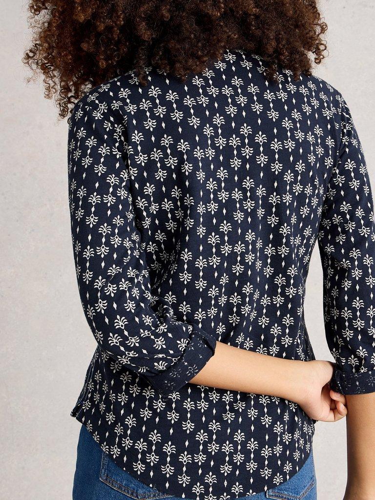 ANNIE JERSEY MID LENGTH SHIRT in NAVY PR - MODEL BACK