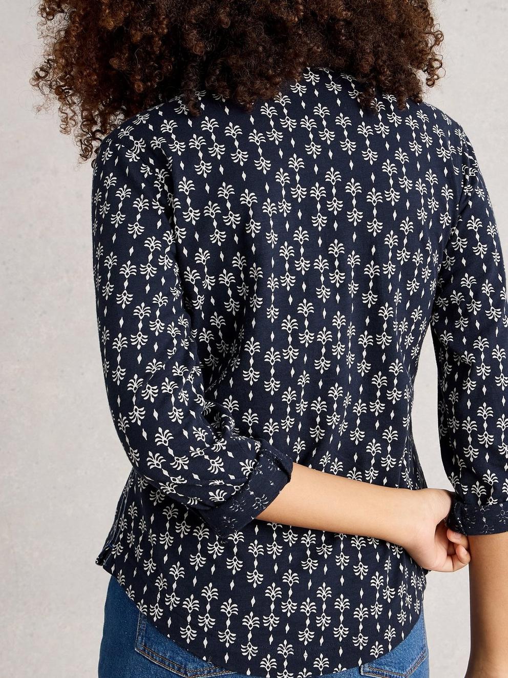ANNIE JERSEY MID LENGTH SHIRT in NAVY PR - MODEL BACK