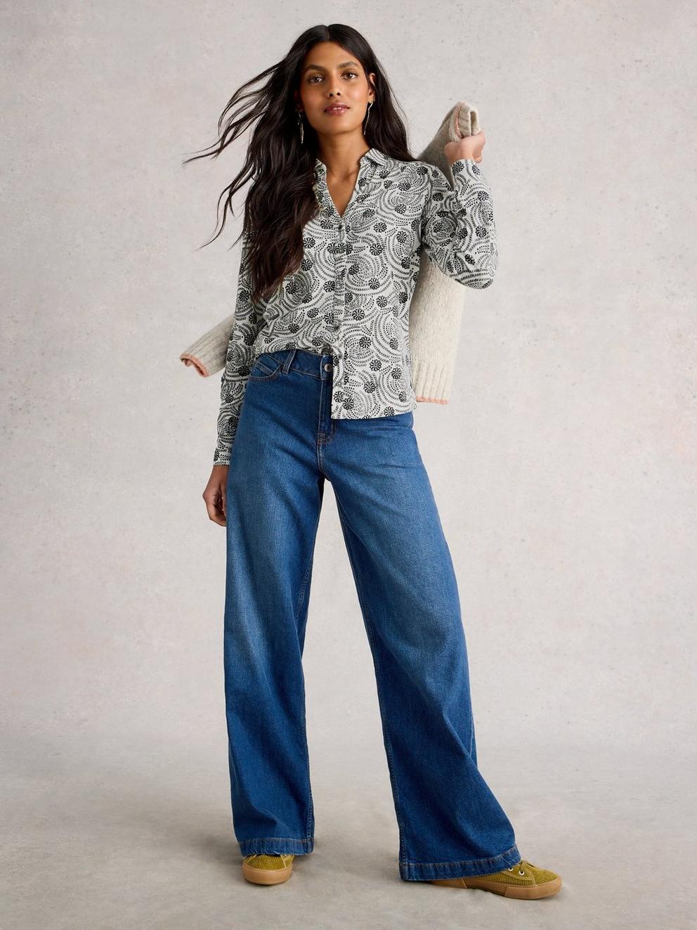 ANNIE JERSEY MID LENGTH SHIRT in WHITE PR - MODEL FRONT