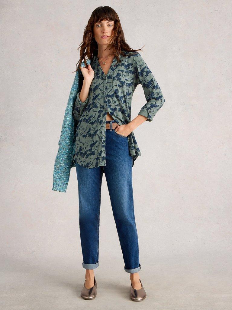 ANNIE LONG SLEEVE LONGLINE SHIRT in GREEN MLT - MODEL FRONT