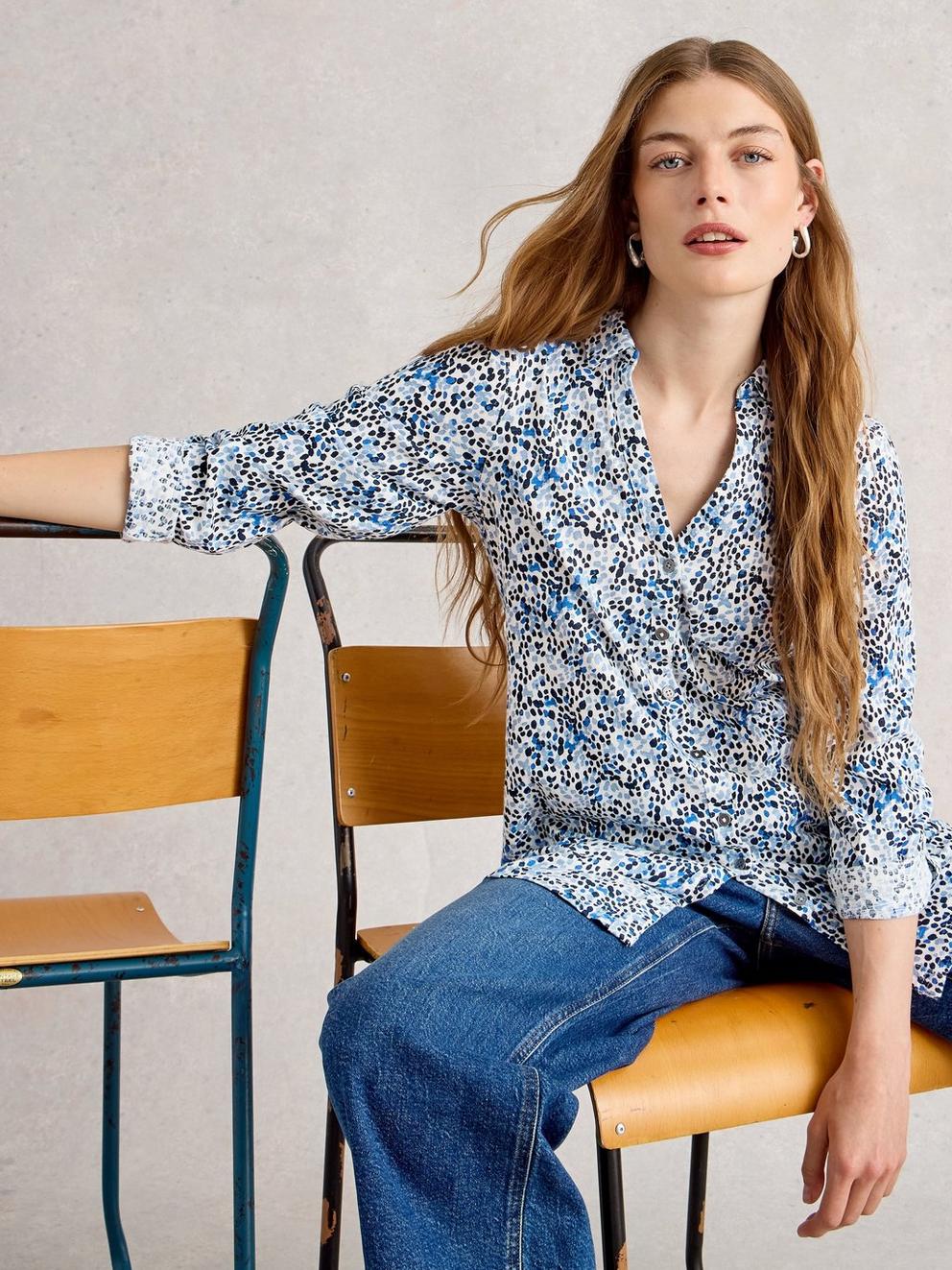 ANNIE LONG SLEEVE LONGLINE SHIRT in WHITE PR - MODEL DETAIL