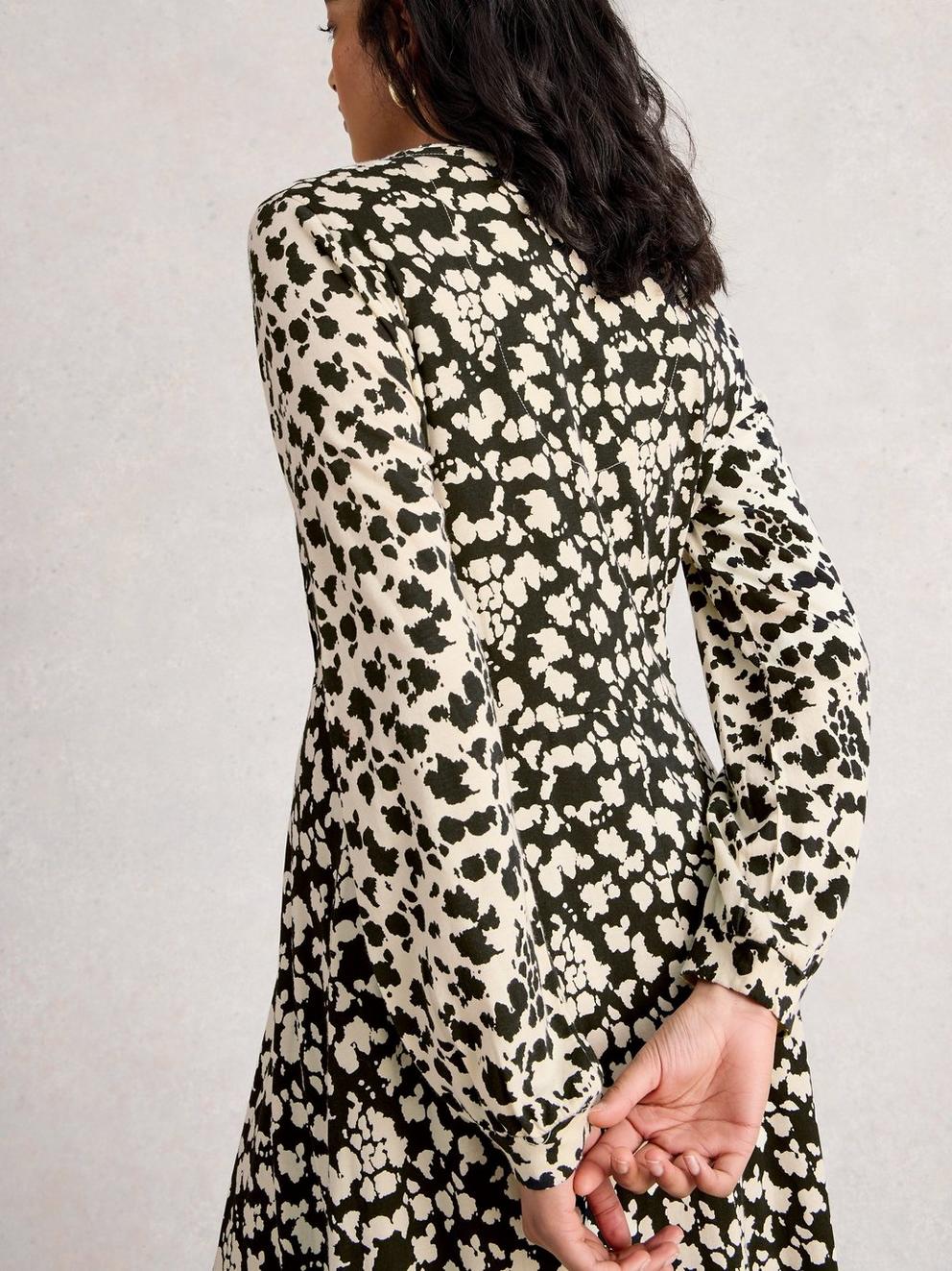 Megan Long Sleeve Jersey Midi Dress in BLK PR - MODEL BACK