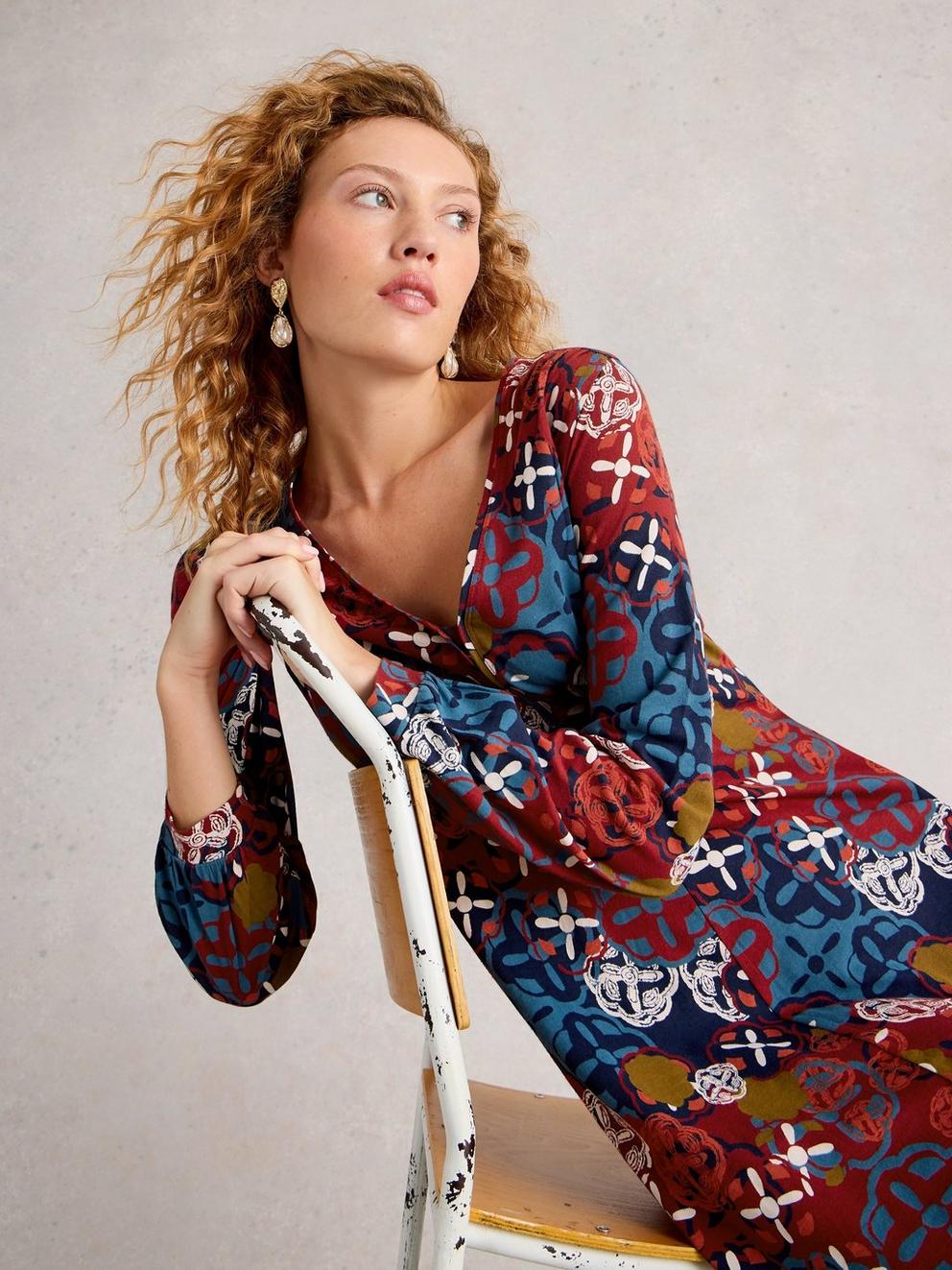 Megan Long Sleeve Jersey Midi Dress in CHART MLT - MODEL DETAIL