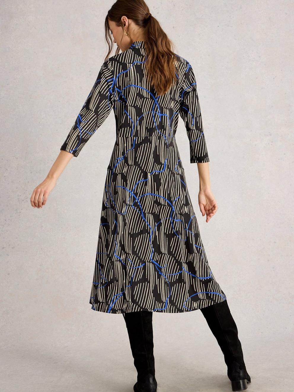 Rua Jersey Collared Shirt Dress in BLK MLT - MODEL BACK