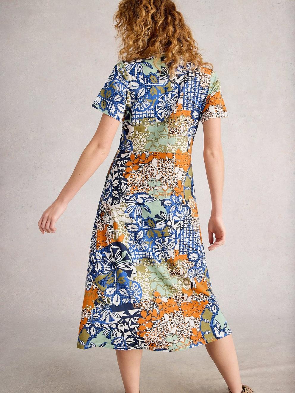 Rua Jersey Collared Shirt Midi Dress in ORANGE MLT - MODEL BACK