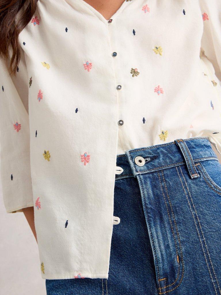 Rae Organic Cotton Top in IVORY MLT - MODEL DETAIL