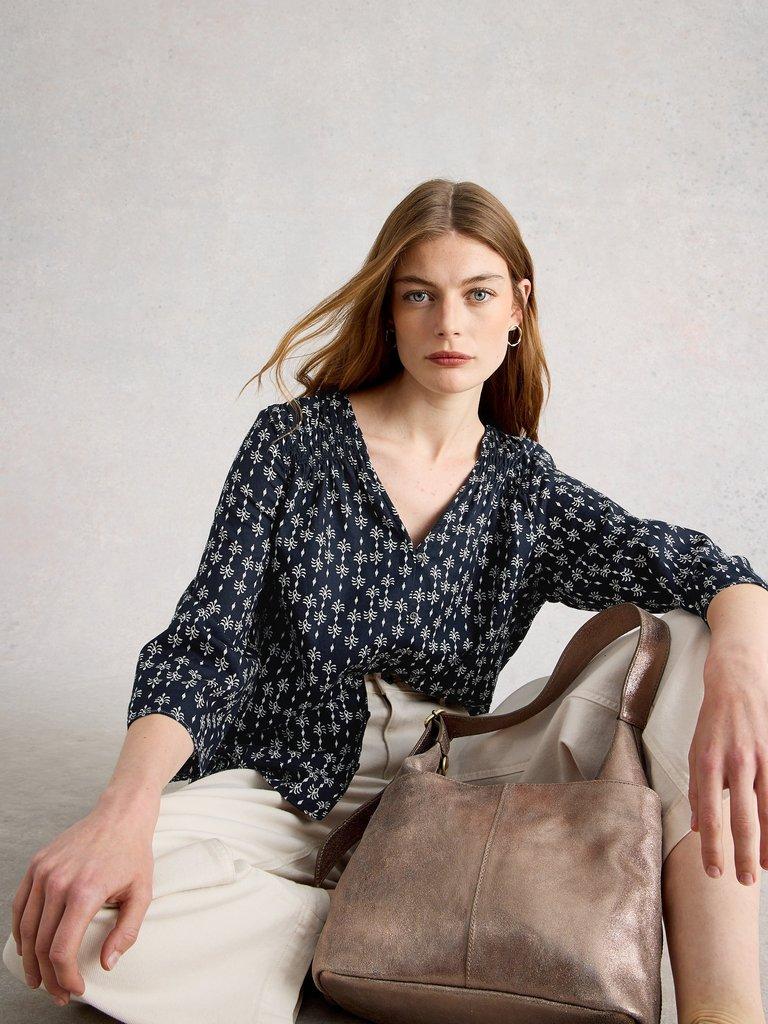 Rae Organic Cotton Top in NAVY PR - LIFESTYLE