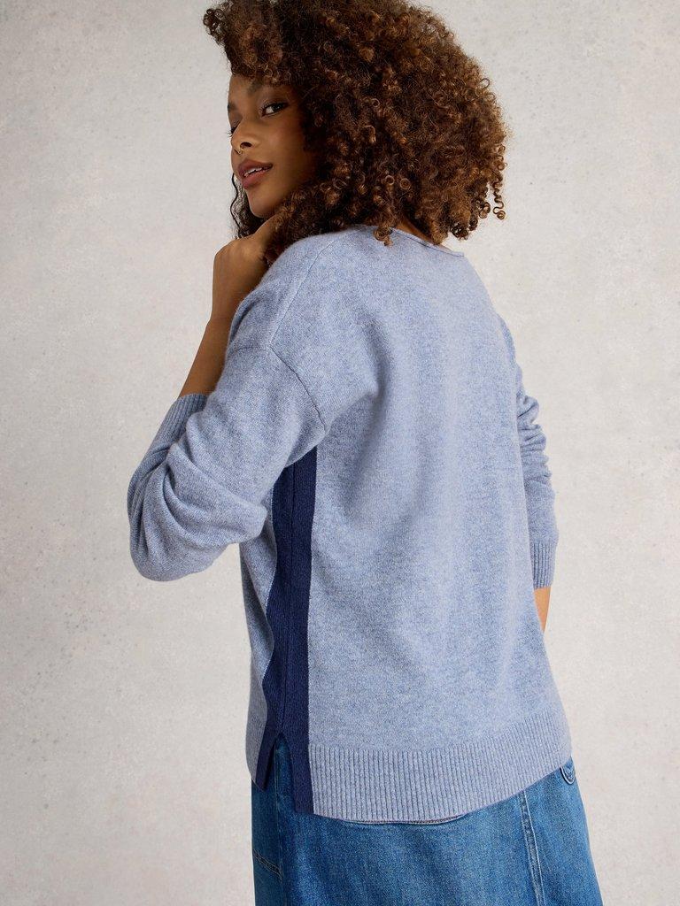 V NECK CASHMERE JUMPER in MID BLUE - MODEL BACK
