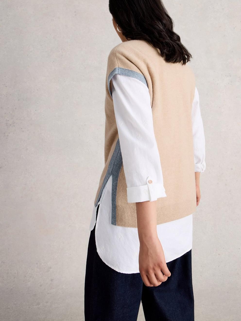 CASHMERE V NECK TANK in LGT NAT - MODEL BACK