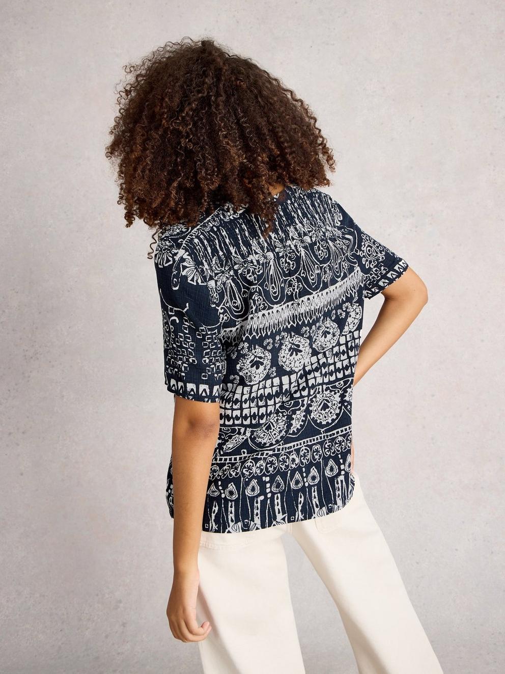 Elisa Short Sleeve V Neck Top in NAVY PR - MODEL BACK