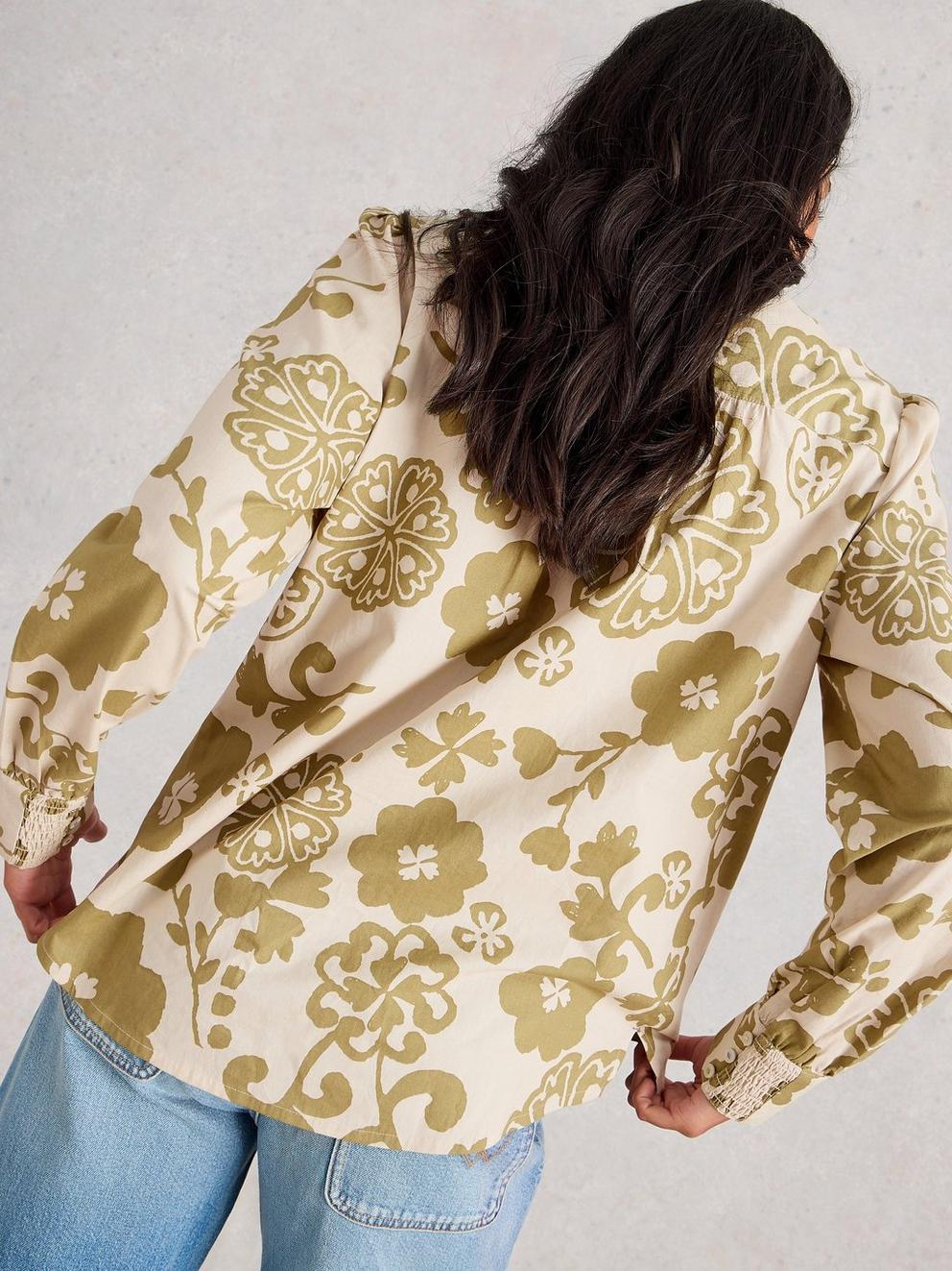 Aster Top  in GREEN PR - MODEL BACK
