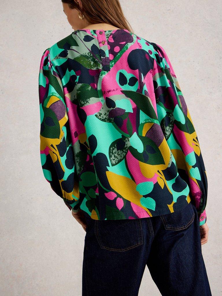 Ulla Top in PINK MLT - MODEL BACK