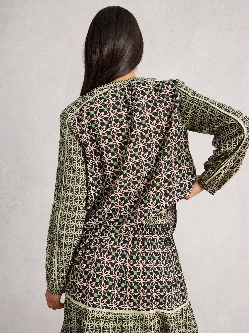 Mabel Mixed Print Notch Neck Top in BLK MLT - MODEL BACK