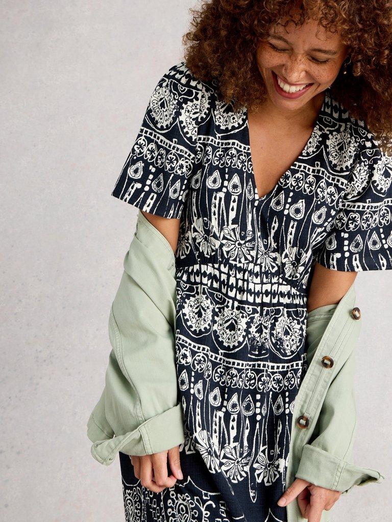 Lucy Short Sleeve V Neck Midi Dress in NAVY PR - LIFESTYLE