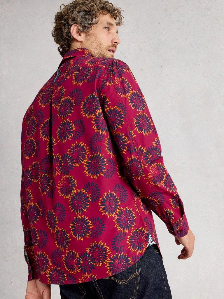 Finsbury Block Print Shirt in RED PR - MODEL BACK