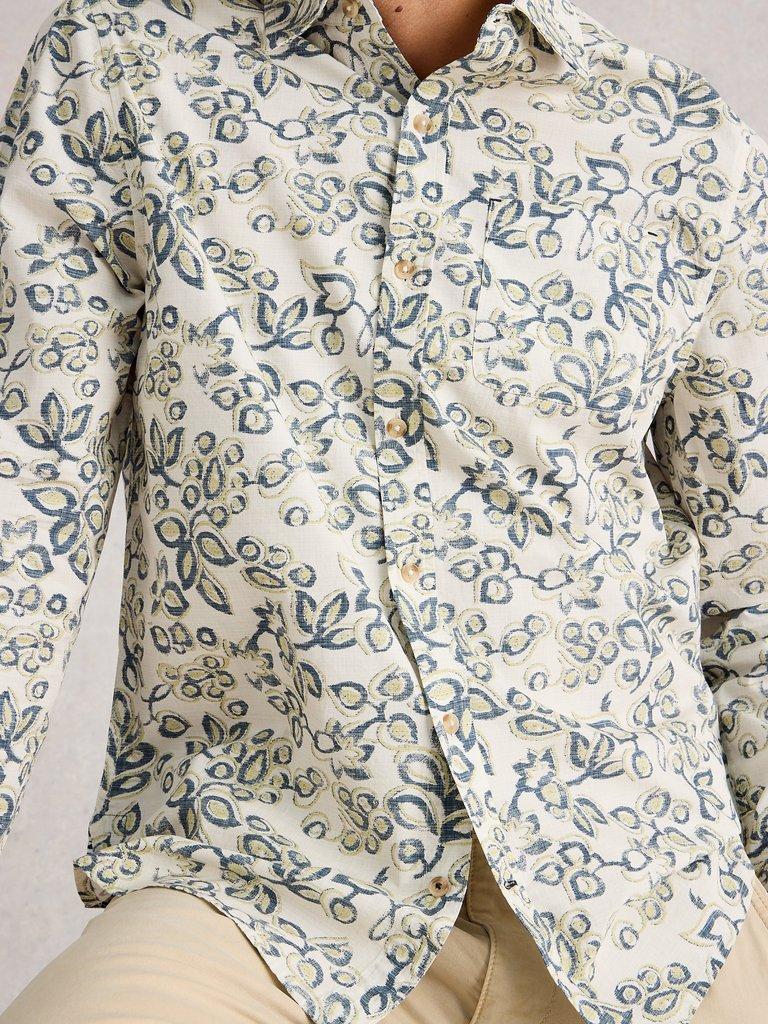 Finsbury Flower Print Shirt in NAT MLT - MODEL DETAIL