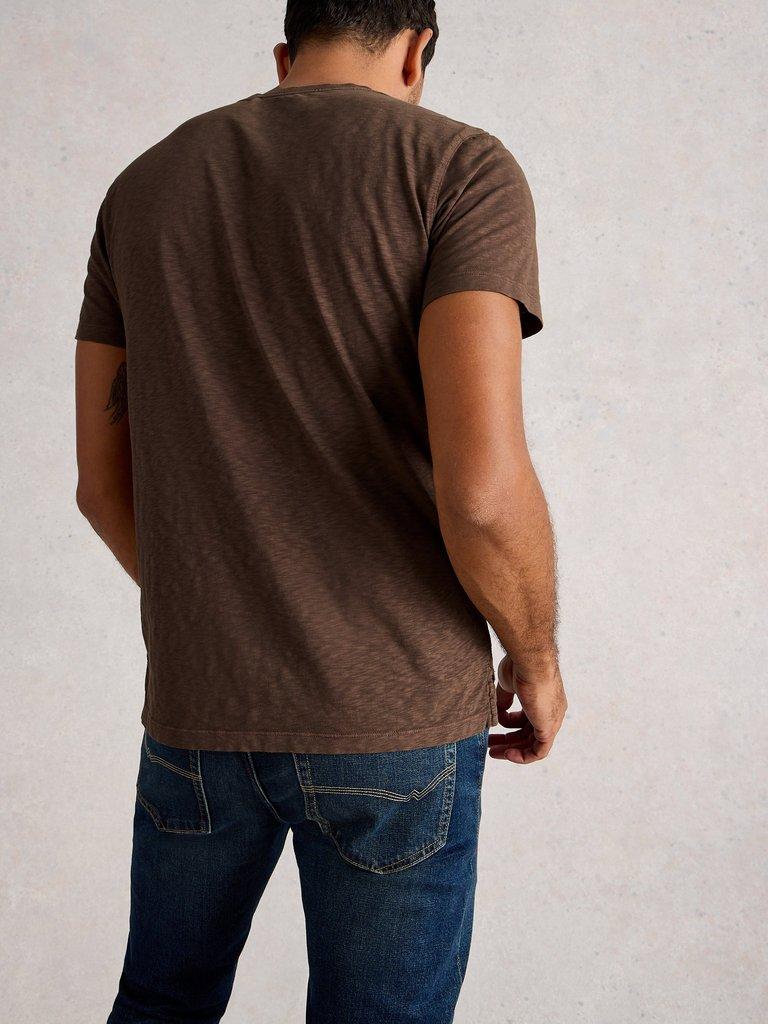 Abersoch Short Sleeve Crew Neck Tee in MID BROWN - MODEL BACK