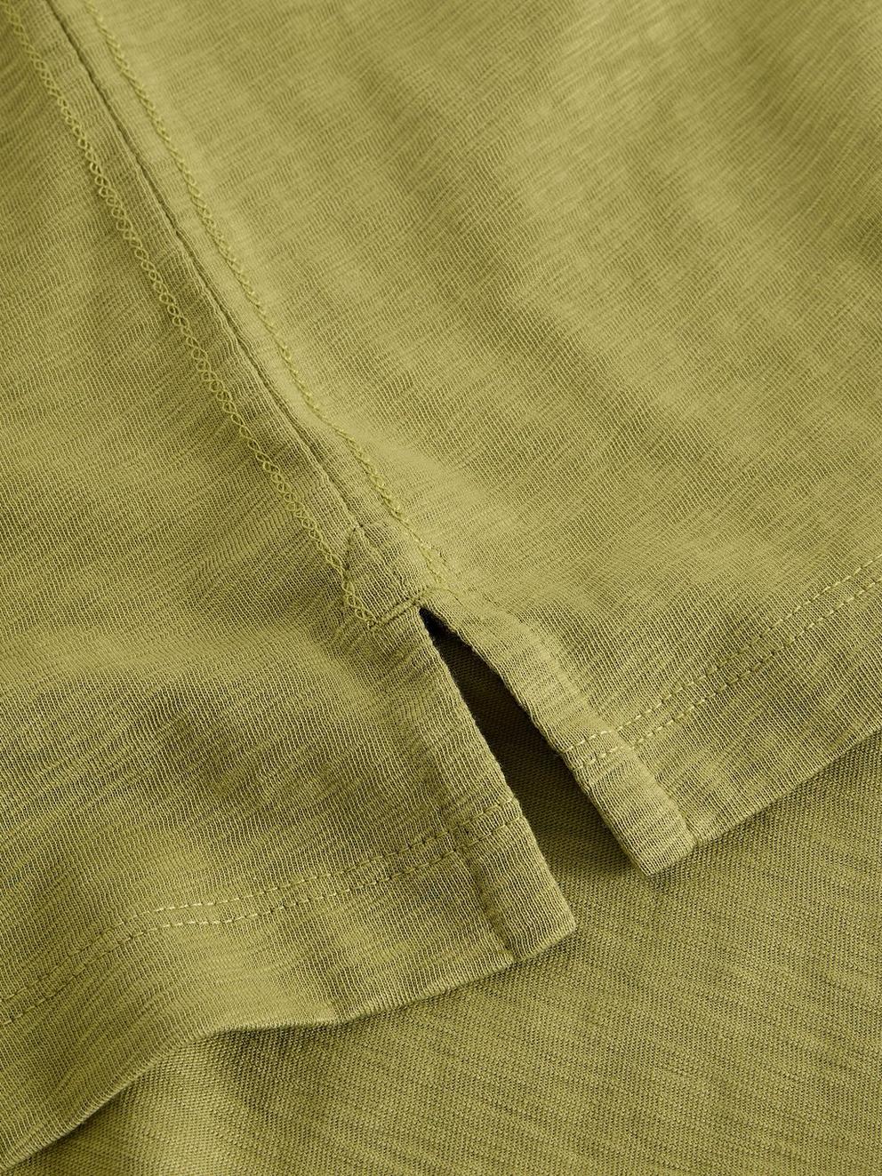 Abersoch Short Sleeve Crew Neck Tee in MID GREEN - FLAT DETAIL