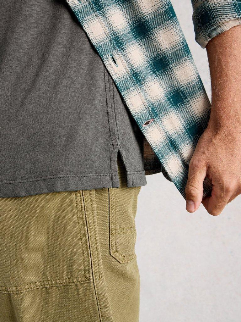 Abersoch Short Sleeve Crew Neck Tee in WASHED BLK - MODEL DETAIL