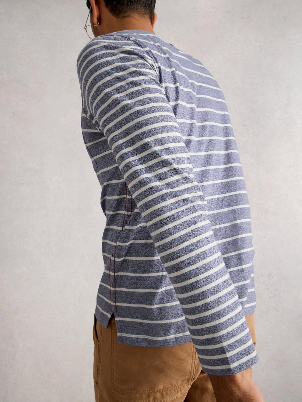 Accleton Long Sleeve Tee in BLUE MLT - MODEL BACK