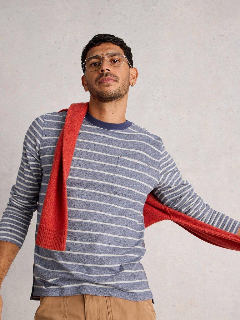 Accleton Long Sleeve Tee in BLUE MLT - MODEL DETAIL