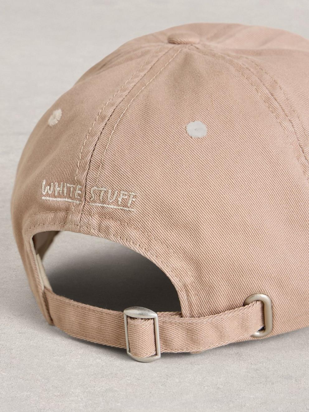 Baseball Cap Cotton in DK NAT - FLAT DETAIL