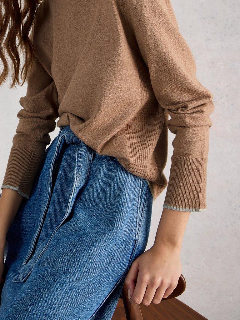 KATIE JUMPER in LGT NAT - MODEL DETAIL