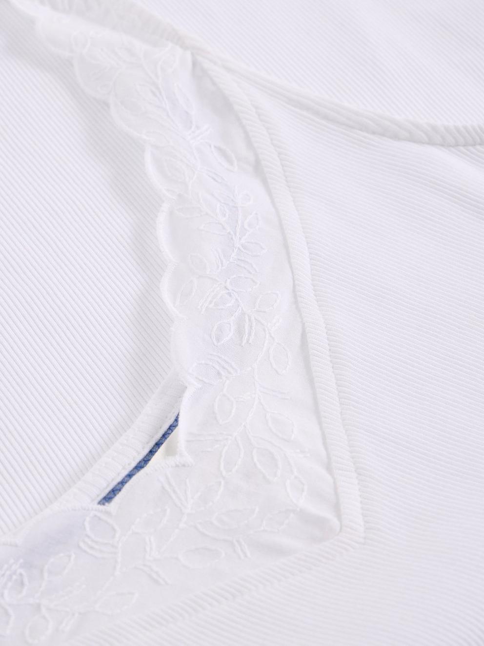 SEABREEZE SLEEVELESS VEST in BRIL WHITE - FLAT DETAIL