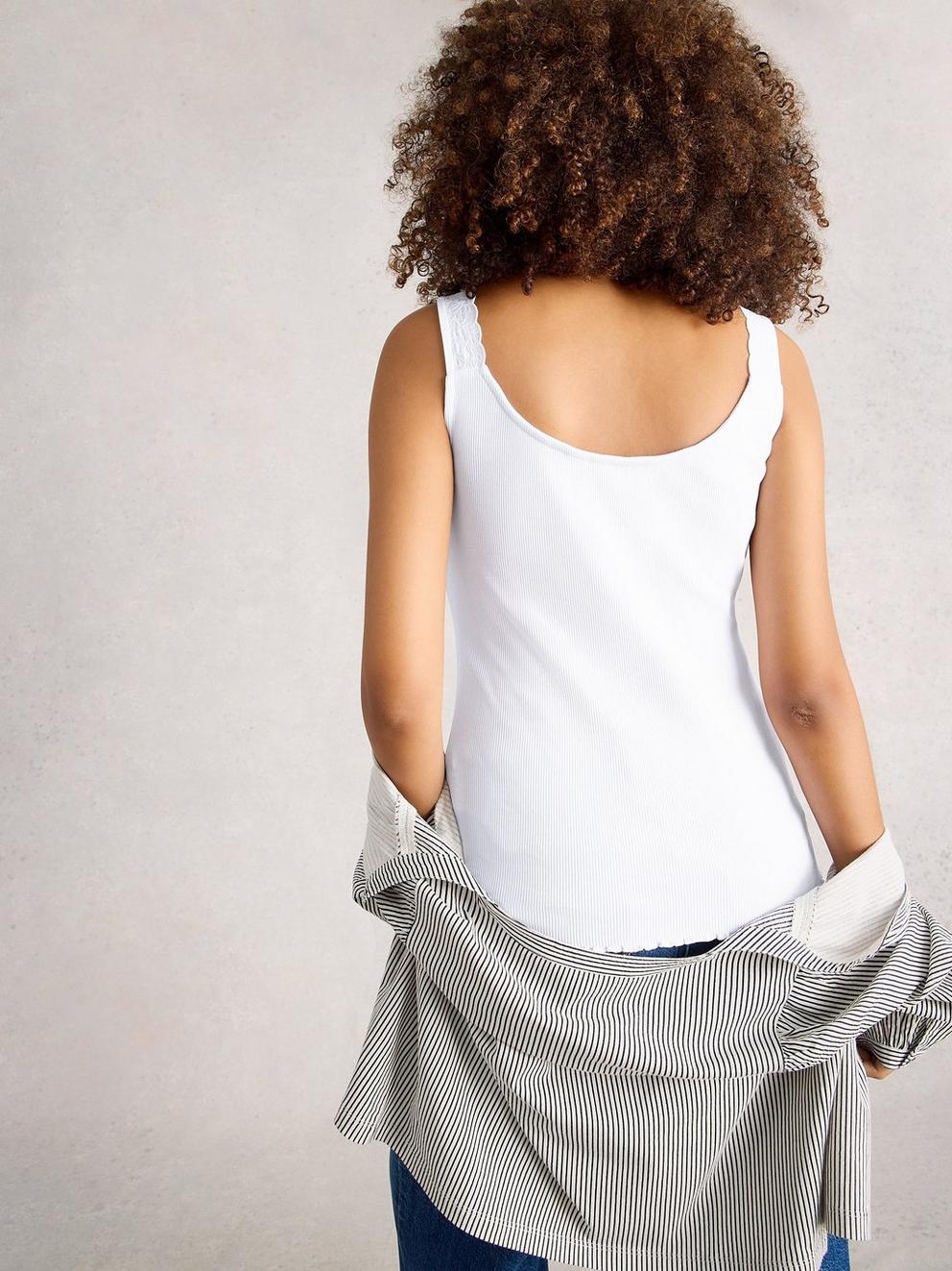 SEABREEZE SLEEVELESS VEST in BRIL WHITE - MODEL BACK