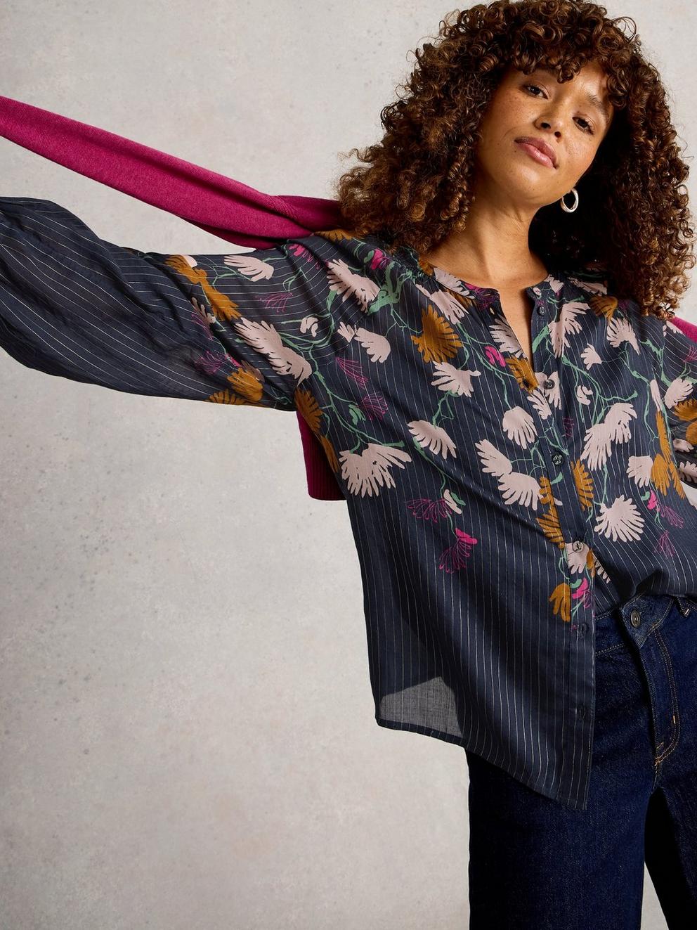 Yuki Top  in NAVY MULTI - LIFESTYLE