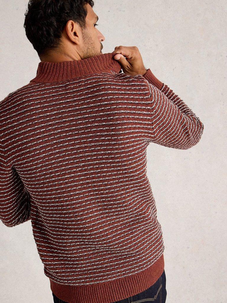 Textured Stripe Funnel in RED MLT - MODEL BACK