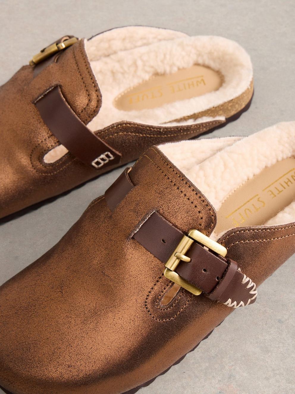 Womens Myrtle Slip On Footbed in COLOUR MET - FLAT DETAIL