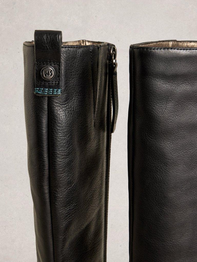Willow Knee High Leather Boot in PURE BLK - FLAT DETAIL