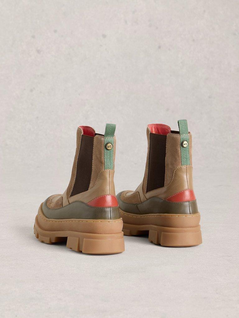 Wren Puddle Boot in NAT MLT - FLAT BACK