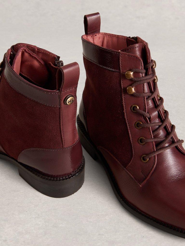 37 the red thread S open morph boots