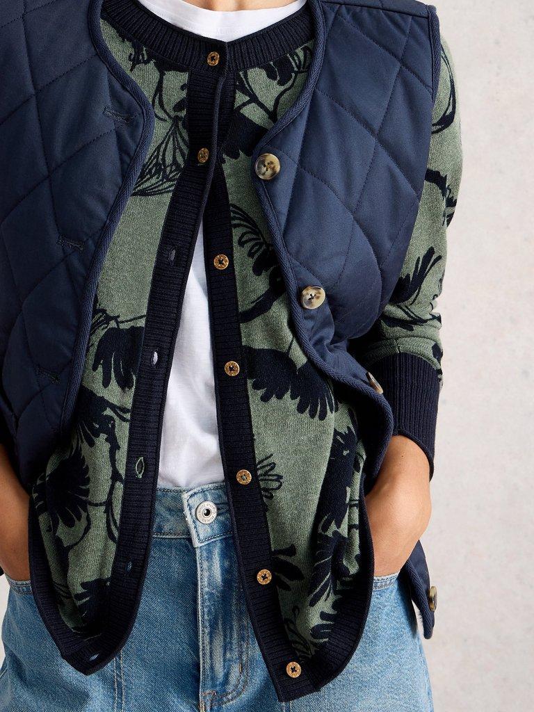 LULU CREW NECK PRINTED CARDI in GREEN PR - MODEL DETAIL