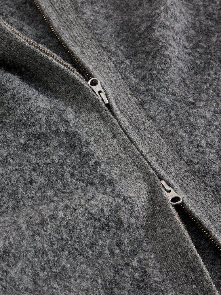 BOUCLE GILET in MID GREY - FLAT DETAIL