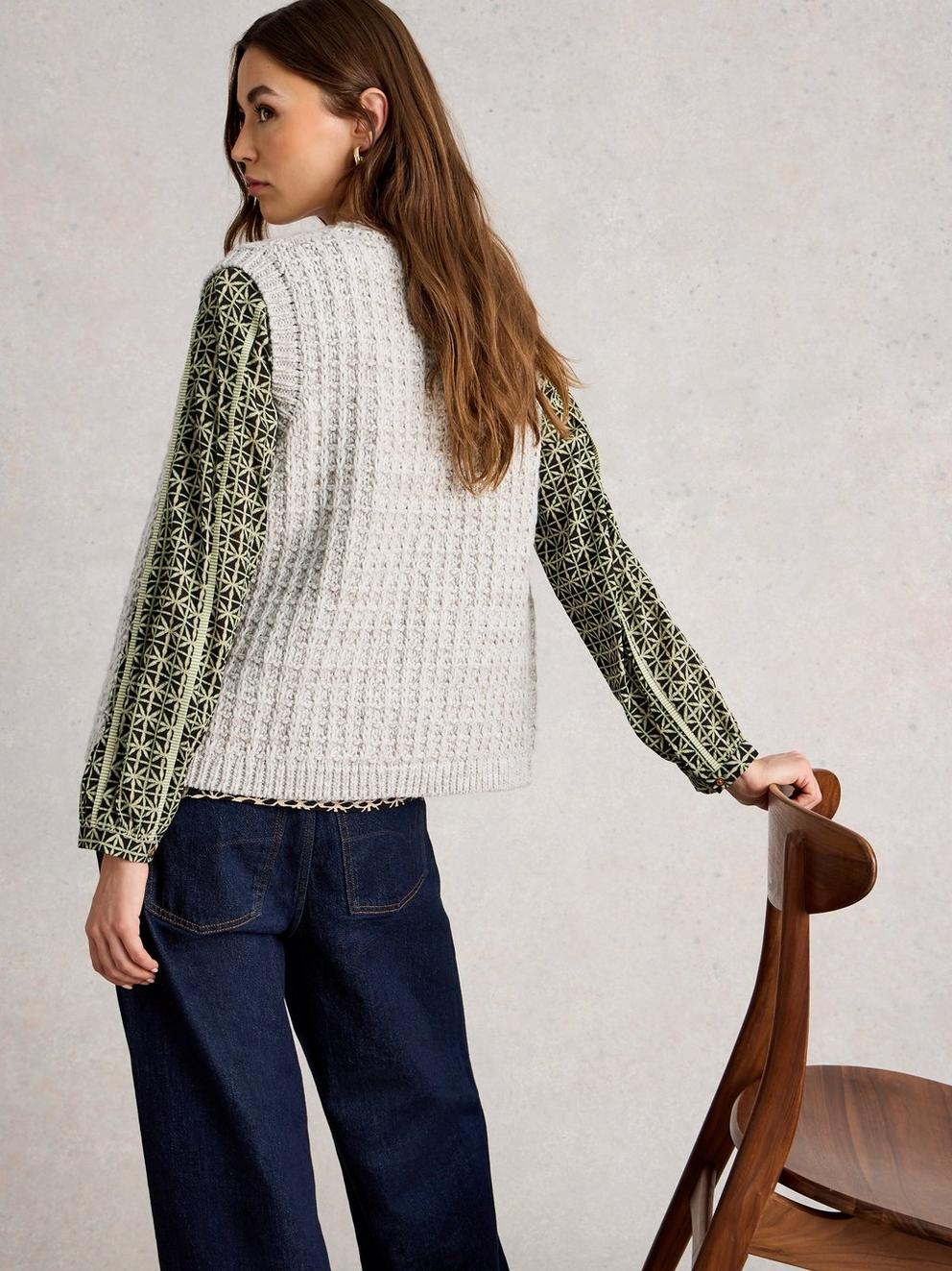 MAXINE BUTTON TANK in LGT NAT - MODEL BACK