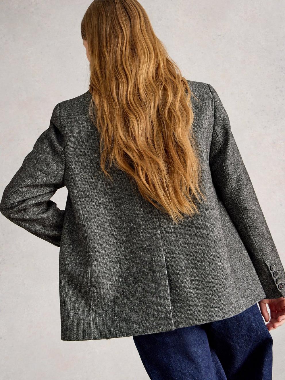 Evelyn Tweedy Blazer in GREY MLT - MODEL BACK