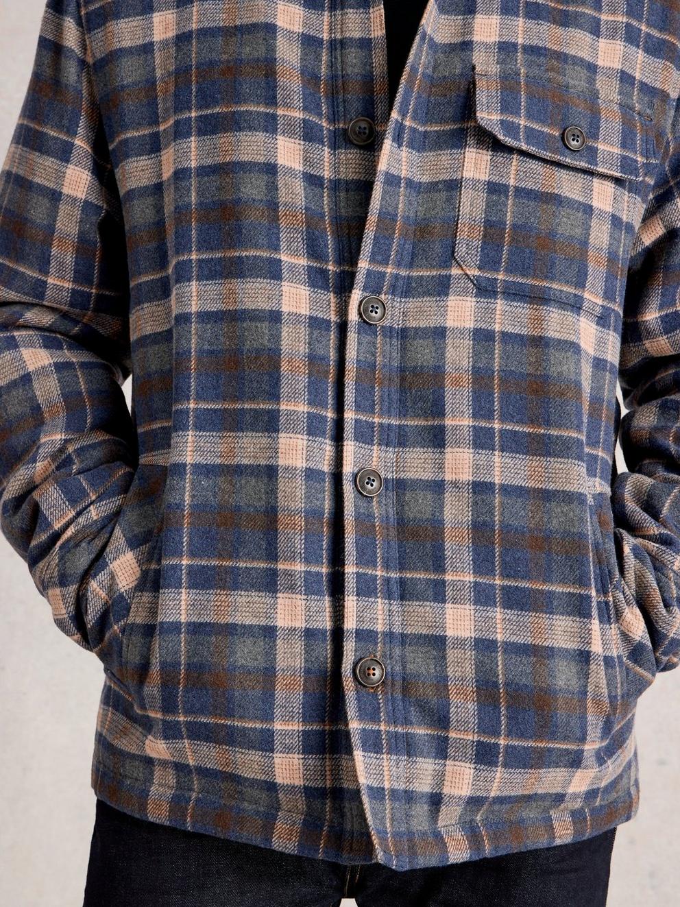 Check Borg Trucker in BLUE MLT - MODEL DETAIL