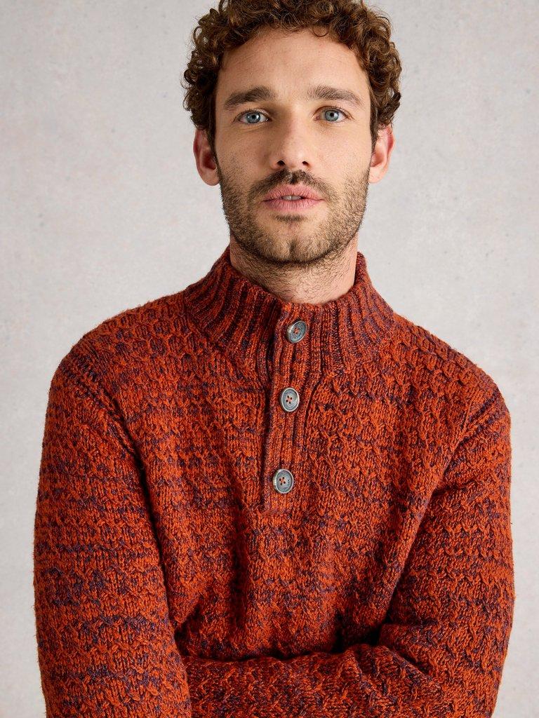 Albany Twisted Button Neck in DK ORANGE - LIFESTYLE