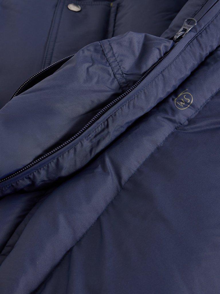 Padded Jacket in DARK NAVY - FLAT DETAIL